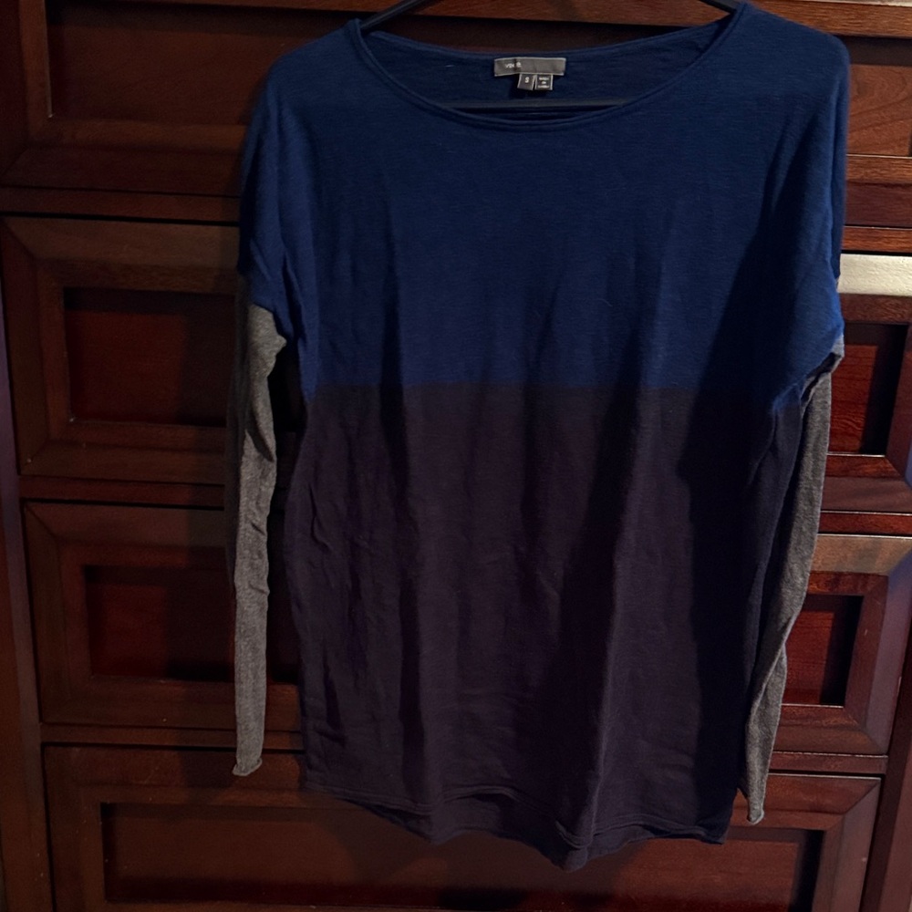 Vince Women's Blue and Gray Long Sleeve Top